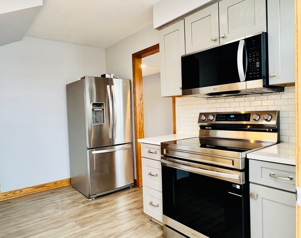 5249 W 64TH Place, Chicago, IL 60638