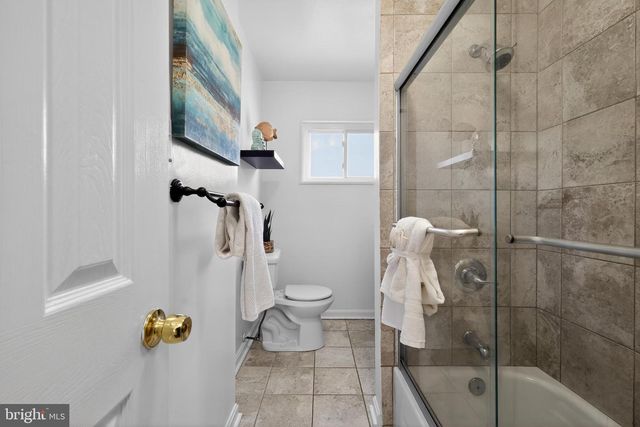 3164 PATRICK HENRY DR, Falls Church, VA 22044