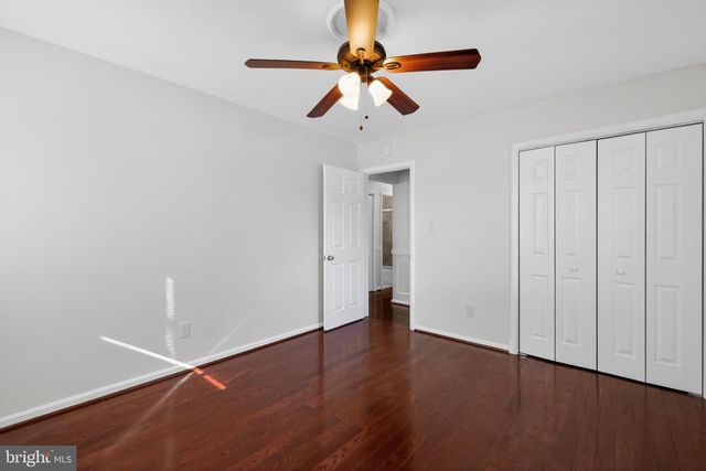 3164 PATRICK HENRY DR, Falls Church, VA 22044