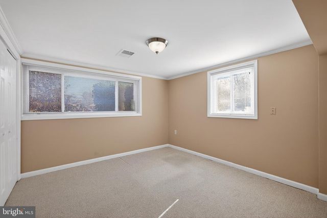 3164 PATRICK HENRY DR, Falls Church, VA 22044