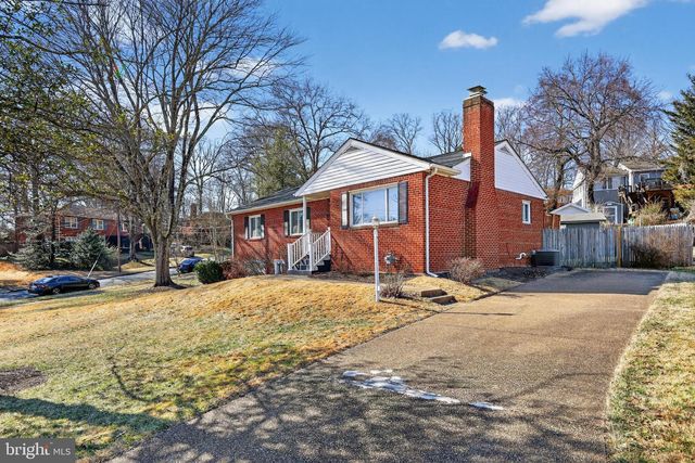 3164 PATRICK HENRY DR, Falls Church, VA 22044