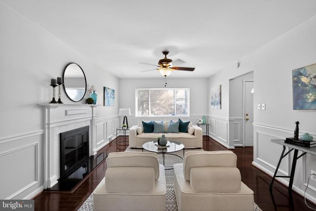 3164 PATRICK HENRY DR, Falls Church, VA 22044