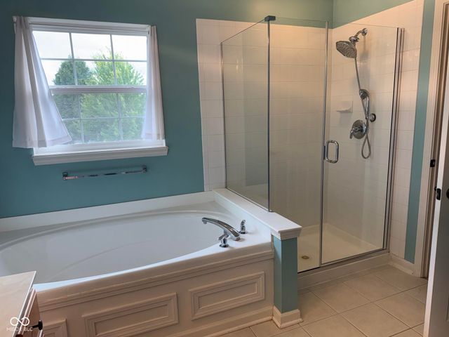 6225 Awl Court, Noblesville, IN 46062
