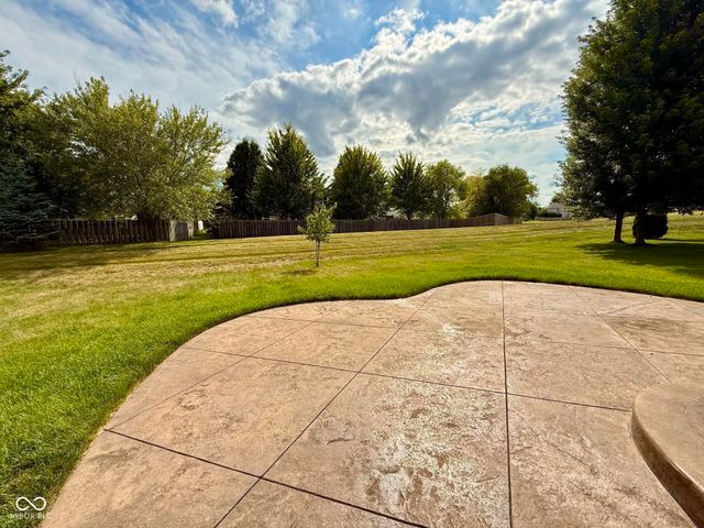 6225 Awl Court, Noblesville, IN 46062