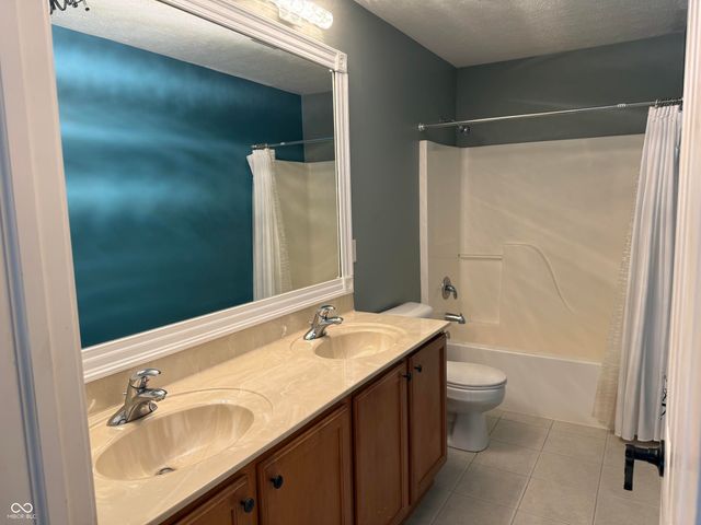 6225 Awl Court, Noblesville, IN 46062