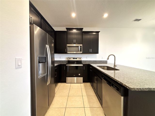 10009 EAGLE ROCK ALLEY, Orlando, FL 32832