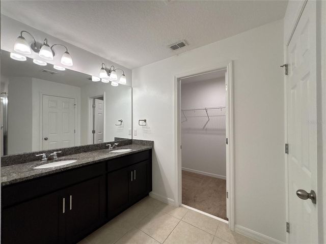 10009 EAGLE ROCK ALLEY, Orlando, FL 32832