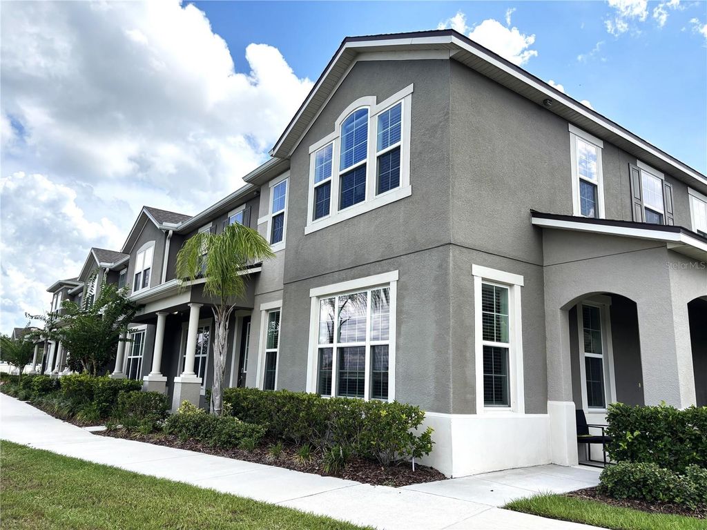 10009 EAGLE ROCK ALLEY, Orlando, FL 32832