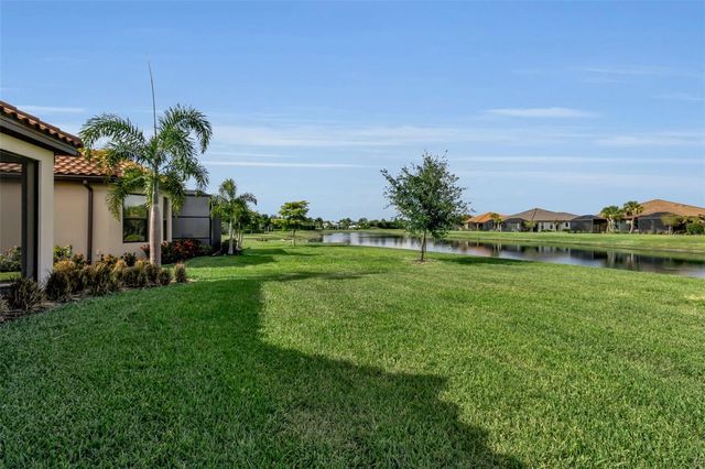 4755 MOTTA COURT, Bradenton, FL 34211