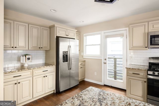216 Sisson Avenue NE, Atlanta, GA 30317