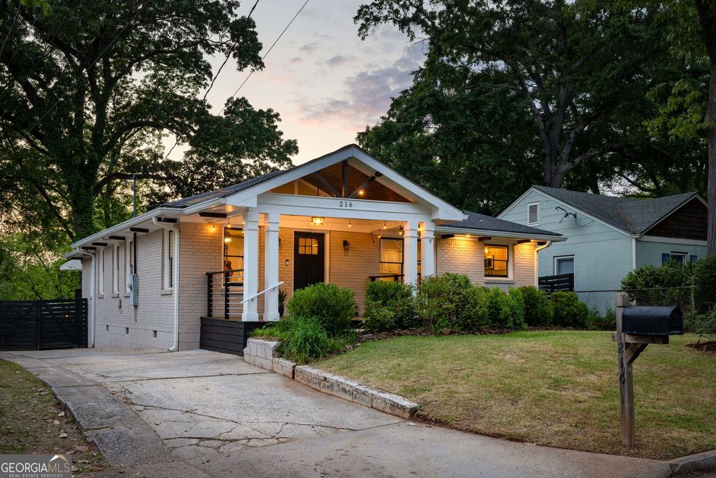 216 Sisson Avenue NE, Atlanta, GA 30317