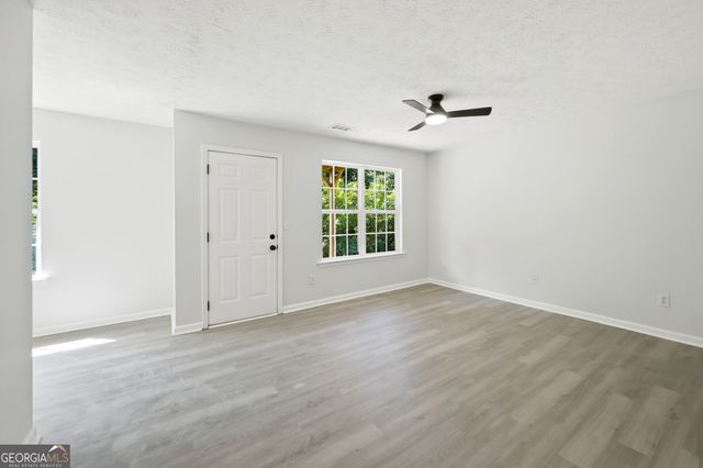 5514 Frontier Court, Ellenwood, GA 30294