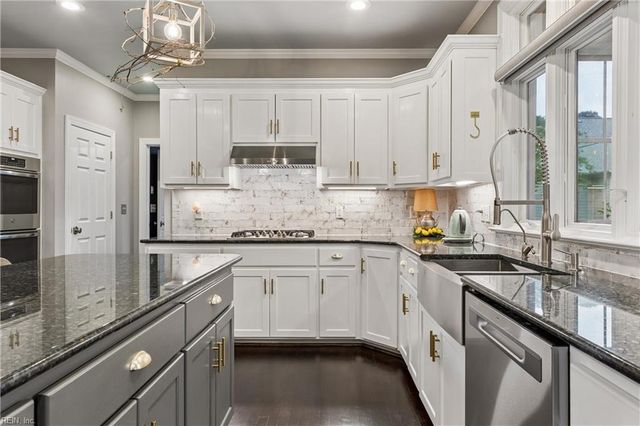 2421 Burnwether LN, Williamsburg, VA 23185