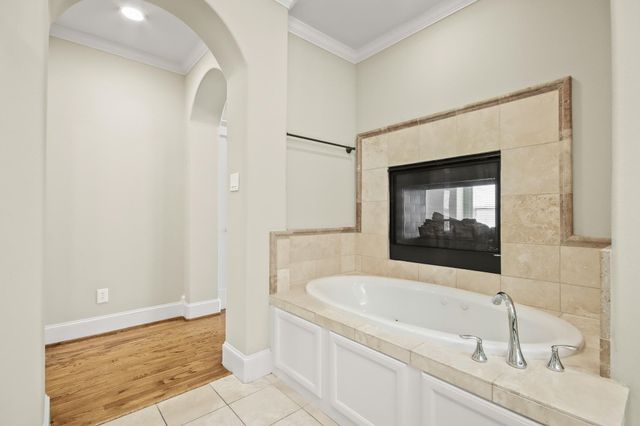 1520 Alexander Street, Houston, TX 77008