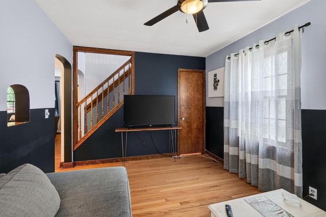 9 Oxford Place, Madison, WI 53704