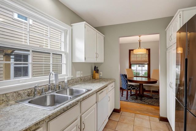 9 Oxford Place, Madison, WI 53704
