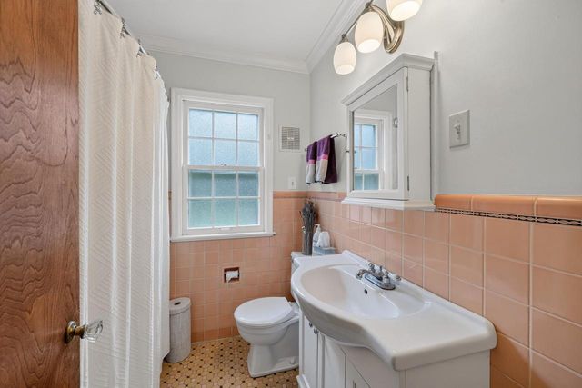 9 Oxford Place, Madison, WI 53704