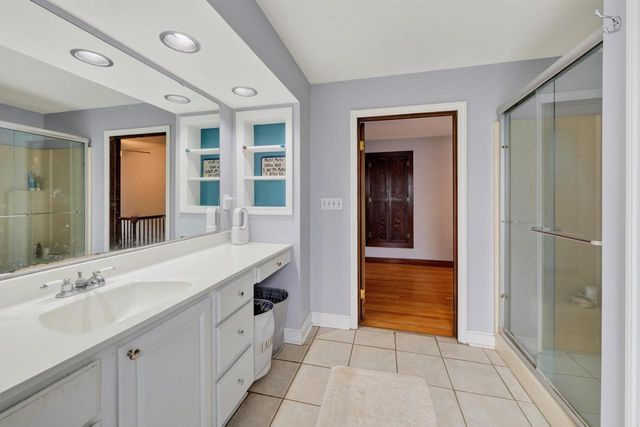 9 Oxford Place, Madison, WI 53704