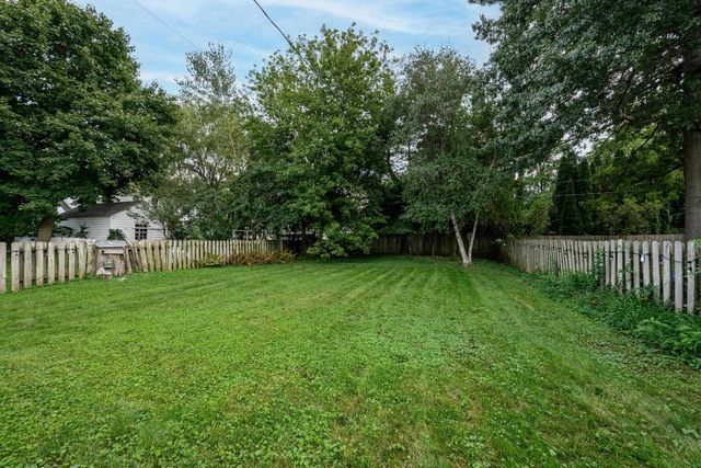 9 Oxford Place, Madison, WI 53704