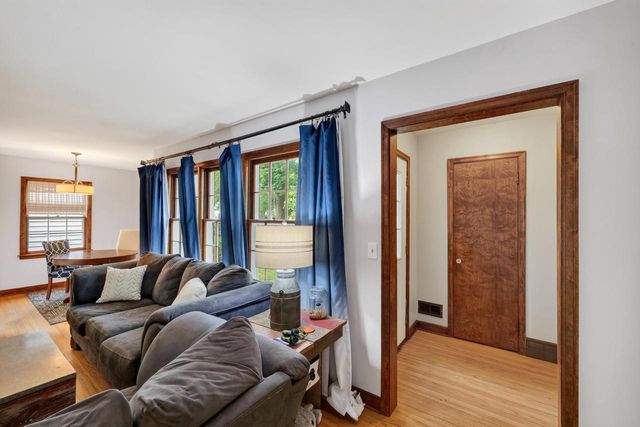 9 Oxford Place, Madison, WI 53704