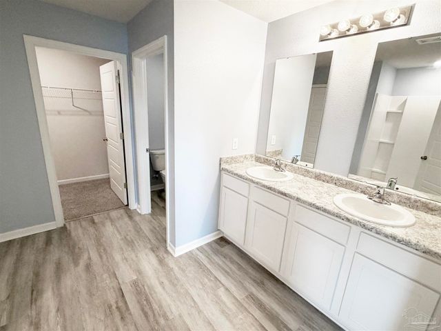 5720 Blackhorse Cir, Pensacola, FL 32526