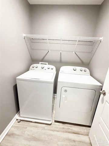 5720 Blackhorse Cir, Pensacola, FL 32526