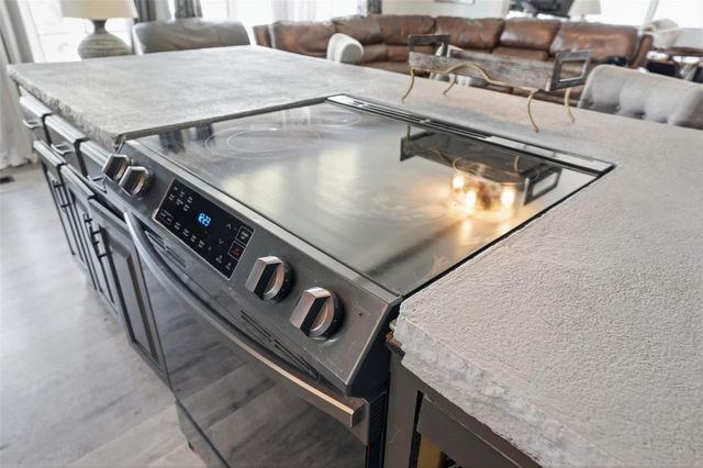 8060 STOCKHOLM STREET, Brooksville, FL 34613