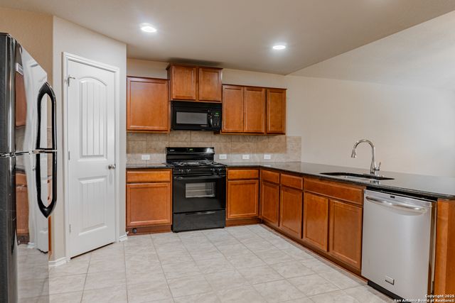12236 Bening, Schertz, TX 78154