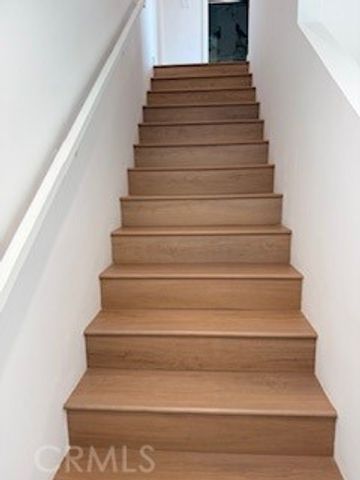 18906 Lassen St, Northridge, CA 91324