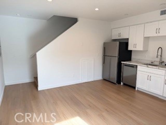 18906 Lassen St, Northridge, CA 91324