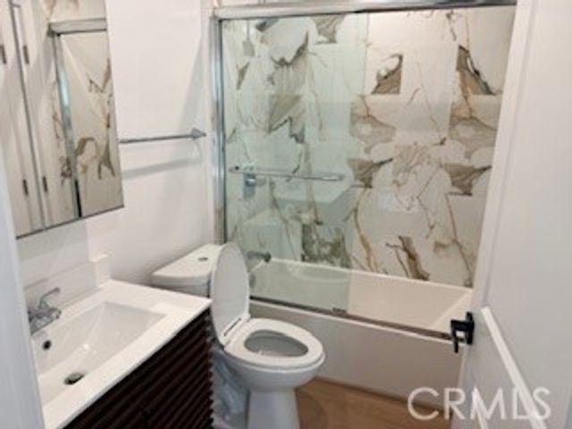 18906 Lassen St, Northridge, CA 91324