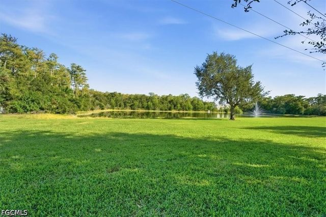 3630 Pine Oak CIR 105, Fort Myers, FL 33916