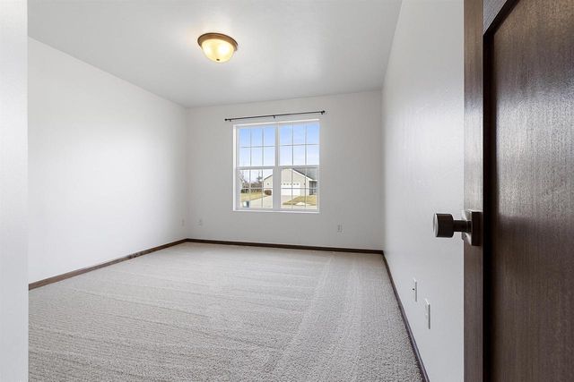 2135 W MELCORN CIRCLE, De Pere, WI 54115