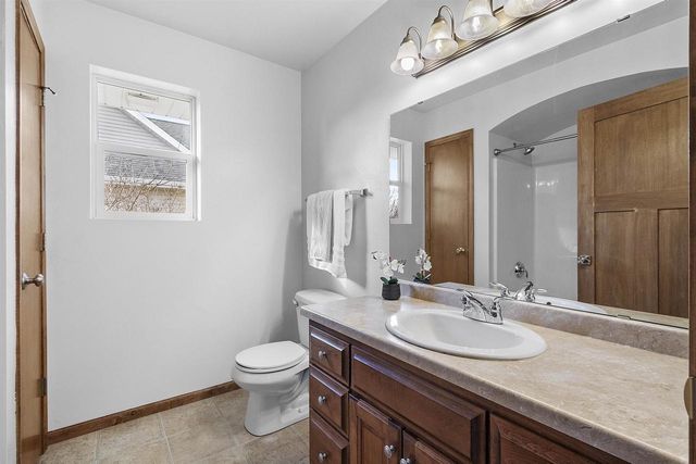 2135 W MELCORN CIRCLE, De Pere, WI 54115