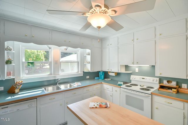 345 Rays Drive, Apex, NC 27523