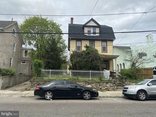 321-00 E PRICE ST, Philadelphia, PA 19144