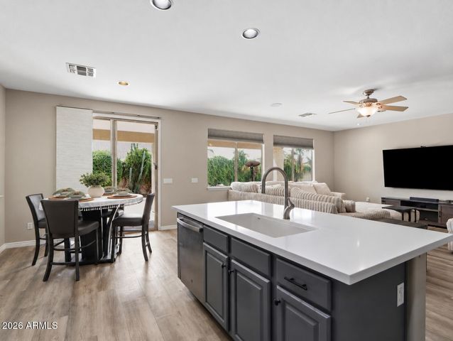 7595 W TIERRA BUENA Lane, Peoria, AZ 85382