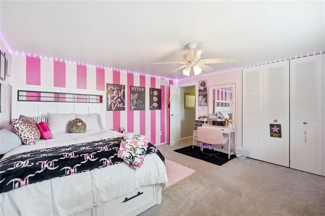 5320 Honeyleaf Way, Riverside, OH 45424