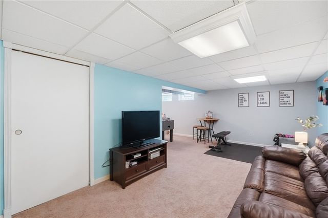 5320 Honeyleaf Way, Riverside, OH 45424
