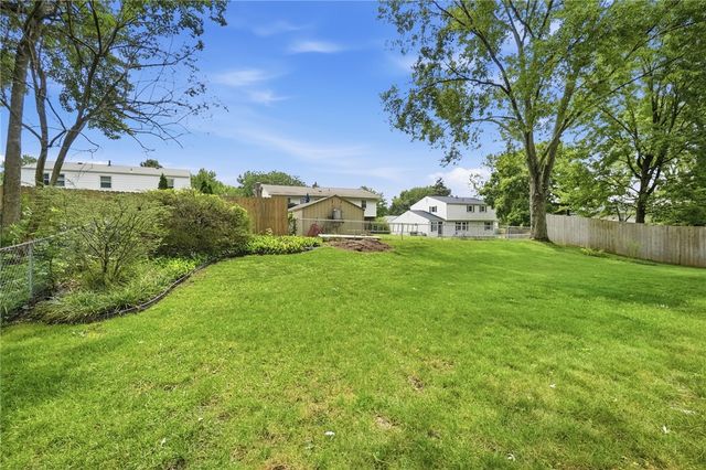5320 Honeyleaf Way, Riverside, OH 45424