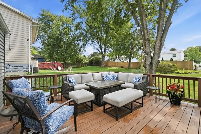 5320 Honeyleaf Way, Riverside, OH 45424