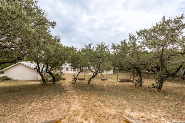 845 Gallagher Dr, Canyon Lake, TX 78133