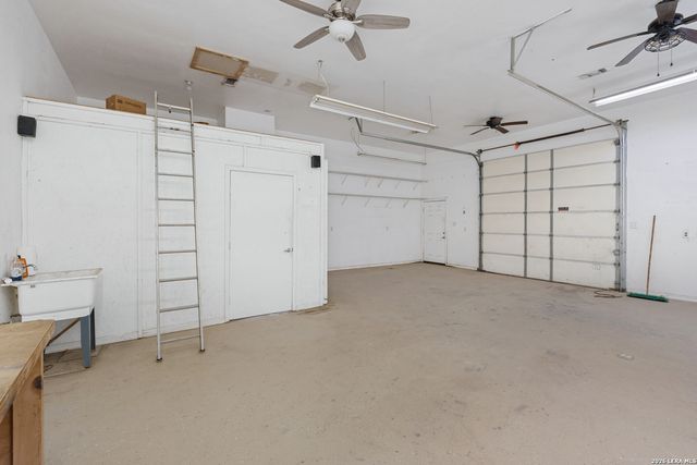 845 Gallagher Dr, Canyon Lake, TX 78133
