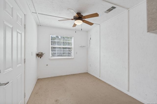 845 Gallagher Dr, Canyon Lake, TX 78133