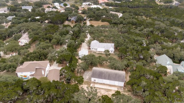 845 Gallagher Dr, Canyon Lake, TX 78133