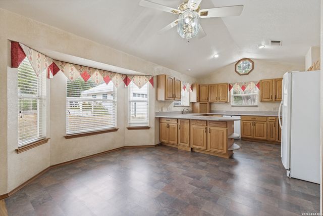 845 Gallagher Dr, Canyon Lake, TX 78133