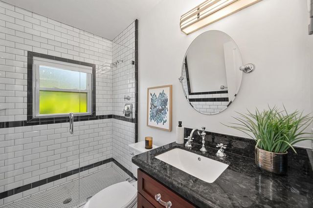 2947 Highland Ave, Sacramento, CA 95818
