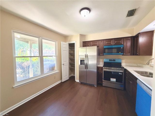 3937 Seeman RD, Virginia Beach, VA 23452