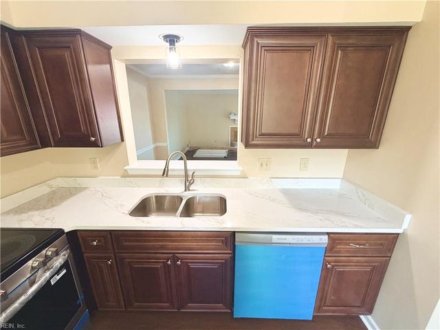 3937 Seeman RD, Virginia Beach, VA 23452
