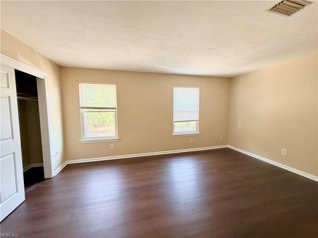 3937 Seeman RD, Virginia Beach, VA 23452